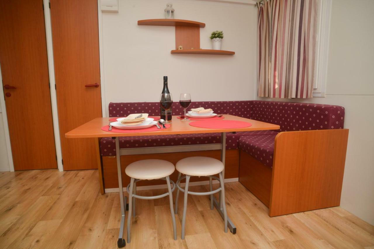 Lavender Mobile Houses Pakoštane Kültér fotó